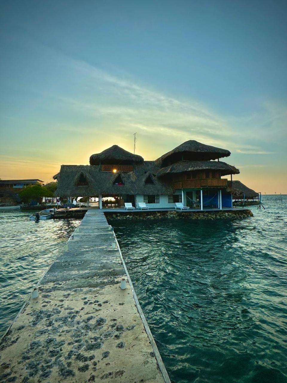 Hotel Puntanorte Tintipan Island Exterior foto
